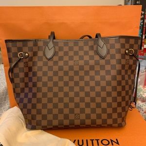 Louis Vuitton Neverfull MM. Never used!!!No Removable zipped pouch!!!Authentic!!
